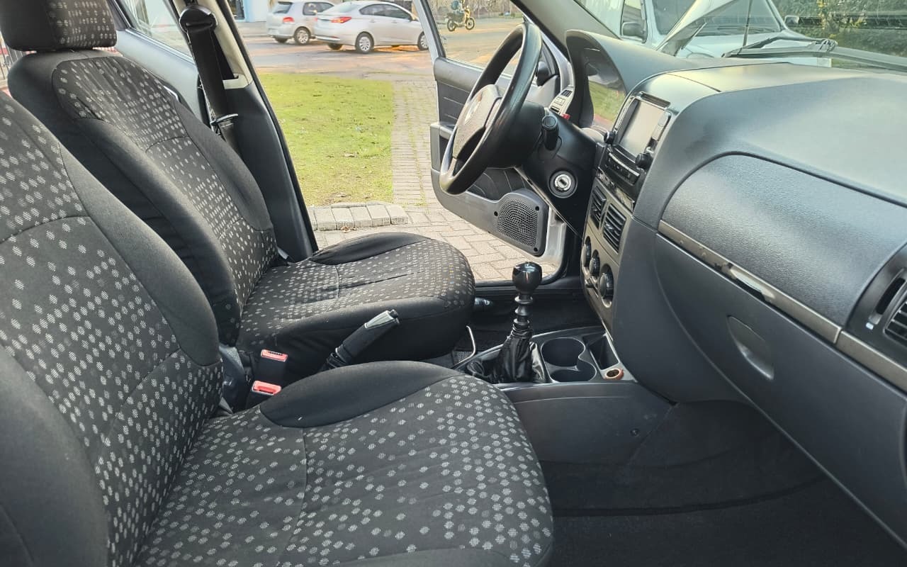 imagem-https://www.socarrao.com.br/sc-vehicle-images-prod/2776609/1784640717626-V2hhdHNBcHAgSW1hZ2UgMjAyNi0wNy0yMSBhdCAwOS41MS4zNS5qcGVn.jpeg