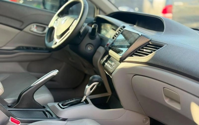 imagem-https://www.socarrao.com.br/sc-vehicle-images-prod/2776613/1785789393428-8295645_10_B_47f91c742d.jpeg