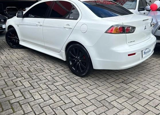 imagem-https://www.socarrao.com.br/sc-vehicle-images-prod/2776622/1789560158893-7841147_1_B_6c7c920449.jpeg