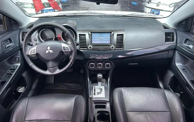 imagem-https://www.socarrao.com.br/sc-vehicle-images-prod/2776622/1789560158902-7841147_6_B_8fe0932dd1.jpeg
