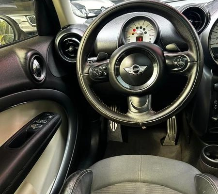 imagem-https://www.socarrao.com.br/sc-vehicle-images-prod/2776646/1789560245327-7248543_15_B_93ebcdc18d.jpeg