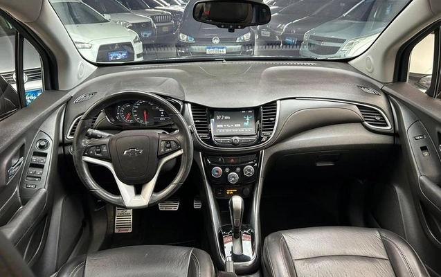 imagem-https://www.socarrao.com.br/sc-vehicle-images-prod/2776756/1789560396304-7908827_14_B_45fba75c47.jpeg