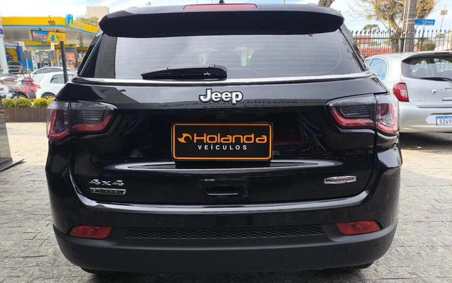 imagem-https://www.socarrao.com.br/sc-vehicle-images-prod/2776938/1788976514310-8299213_4_B_257029d422.jpeg