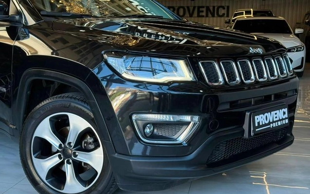 imagem-https://www.socarrao.com.br/sc-vehicle-images-prod/2777095/1788971351000-8297947_1_B_e3de1c6088.jpeg