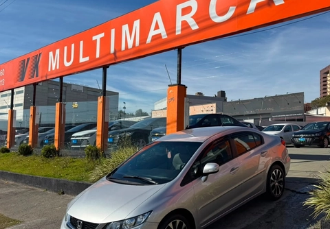 Honda Civic 2016 Prata — foto 1 de 3