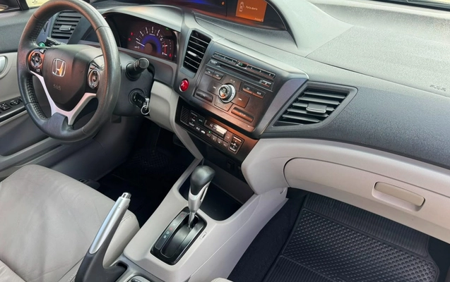 imagem-https://www.socarrao.com.br/sc-vehicle-images-prod/2777159/1784643795874-V2hhdHNBcHAgSW1hZ2UgMjAyNi0wNy0yMSBhdCAxMS4wMy4wMyAoNCkuanBlZw.jpeg