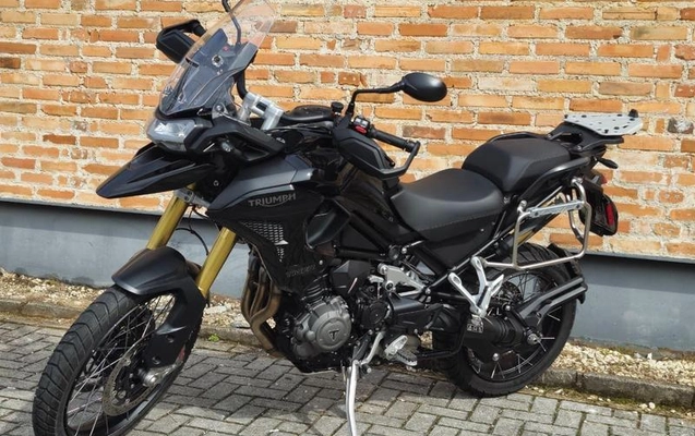 imagem-https://www.socarrao.com.br/sc-vehicle-images-prod/2777476/1785414564731-8299938_7_B_1eb131c3f5.jpeg