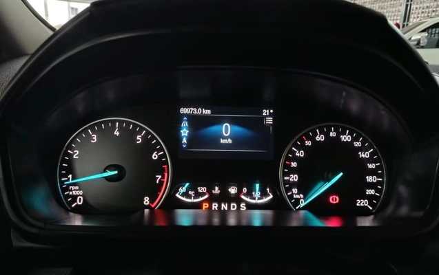 imagem-https://www.socarrao.com.br/sc-vehicle-images-prod/2777537/1788286005114-CSK3qziI6SsFFUqfrXWSmtMoARaqsuSV.jpg