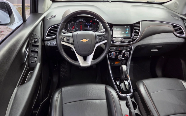 imagem-https://www.socarrao.com.br/sc-vehicle-images-prod/2777832/1784648421251-204d7b33-cdea-48e1-8b2b-882773270397.jpg