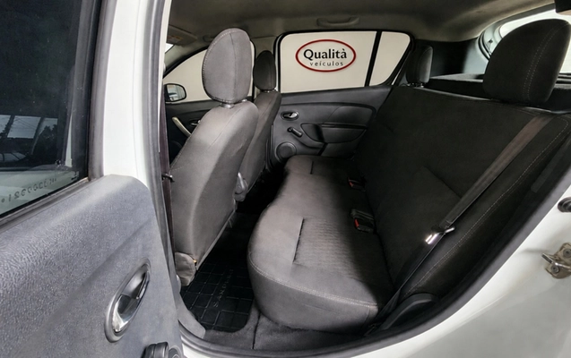 imagem-https://www.socarrao.com.br/sc-vehicle-images-prod/2778508/1788380317700-MTMucG5n.png