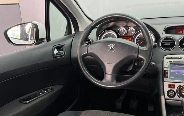 imagem-https://www.socarrao.com.br/sc-vehicle-images-prod/2778701/1790614585838-8279671_5_B_cab384fe13.jpeg