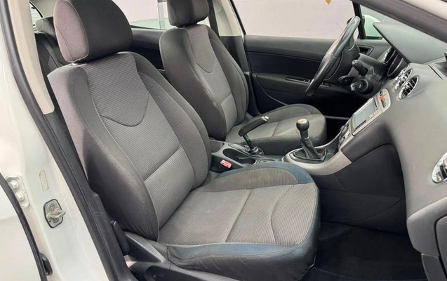 imagem-https://www.socarrao.com.br/sc-vehicle-images-prod/2778701/1790614585840-8279671_9_B_79b5c15537.jpeg