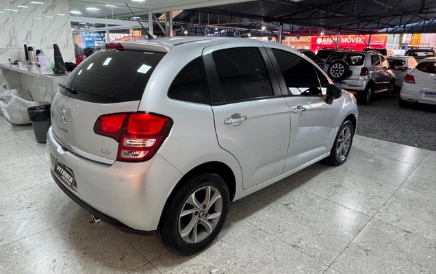 imagem-https://www.socarrao.com.br/sc-vehicle-images-prod/2778956/1785518017242-27a5508dc7e3419688d88a727ff6bfb8_1784298111863.jpg