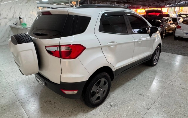 imagem-https://www.socarrao.com.br/sc-vehicle-images-prod/2778997/1784653997097-fb9b9bb68215443babde6033f5cad4b2_1784299165854.jpg