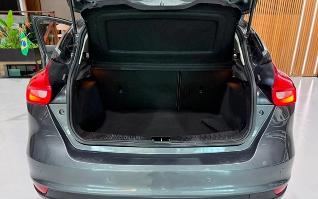imagem-https://www.socarrao.com.br/sc-vehicle-images-prod/2779427/1786986763100-vehicle_image_1784656321_e8ff8dfb44060ef758435c917cd4beca.jpeg