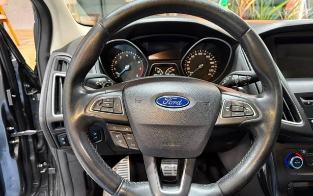 imagem-https://www.socarrao.com.br/sc-vehicle-images-prod/2779427/1786986763107-vehicle_image_1784656337_b175e7719842e92ba7f8ab172529c1f3.jpeg
