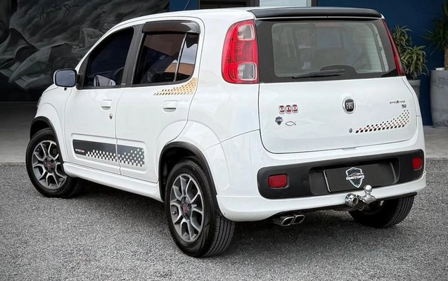 imagem-https://www.socarrao.com.br/sc-vehicle-images-prod/2779432/1790625281785-8271794_8_B_8e58f350b3.jpeg