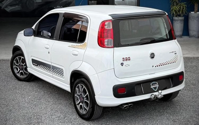 imagem-https://www.socarrao.com.br/sc-vehicle-images-prod/2779432/1790625281788-8271794_9_B_21222db50b.jpeg