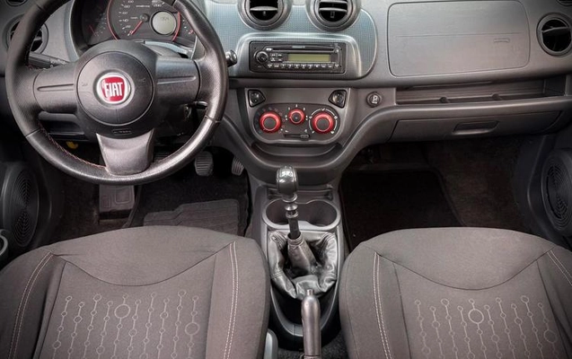 imagem-https://www.socarrao.com.br/sc-vehicle-images-prod/2779432/1790625281793-8271794_12_B_17bffa2bbc.jpeg