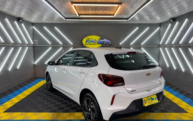 imagem-https://www.socarrao.com.br/sc-vehicle-images-prod/2779853/1789067667881-gb-345a8ac.jpeg