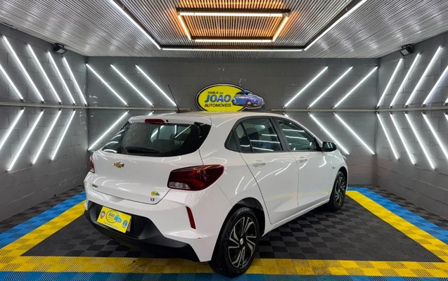 imagem-https://www.socarrao.com.br/sc-vehicle-images-prod/2779853/1789067667883-gb-a8e8cc2.jpeg