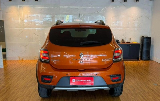imagem-https://www.socarrao.com.br/sc-vehicle-images-prod/2779943/1785164262911-8291761_10_B_3fa2a831b1.jpeg