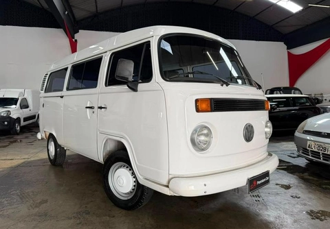 Volkswagen Kombi 2002 Branco — foto 1 de 3