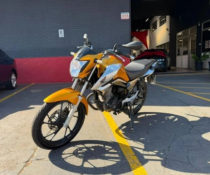 Honda CG 160 TITAN FLEXONE/Ed.Especial 40 Anos 2022 Amarelo — foto 1 de 3