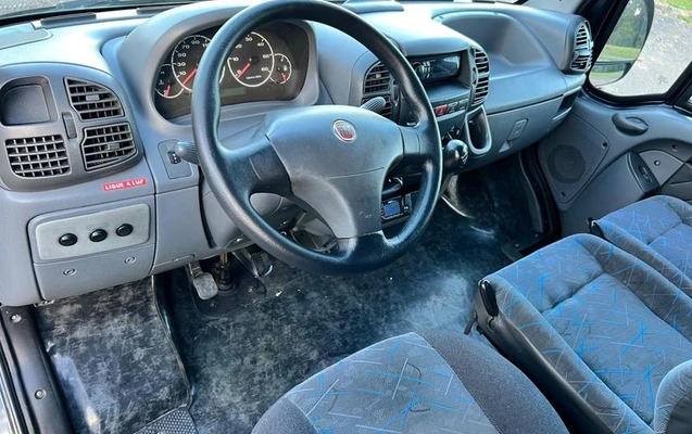imagem-https://www.socarrao.com.br/sc-vehicle-images-prod/2780363/1789591874759-8301502_2_B_13ff01021f.jpeg