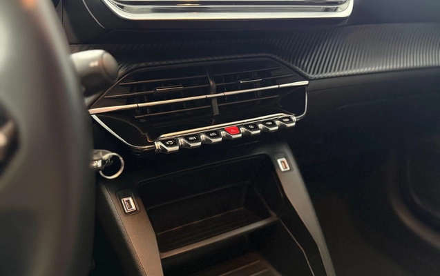 imagem-https://www.socarrao.com.br/sc-vehicle-images-prod/2780389/1789414141461-13141247360d41b6986d3fddca2f1ffd_1784658090887.jpg