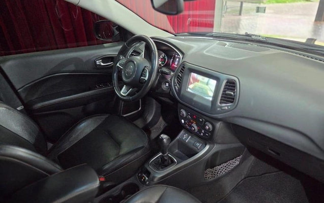 imagem-https://www.socarrao.com.br/sc-vehicle-images-prod/2780405/1788634903764-8301573_11_B_3926c93daa.jpeg