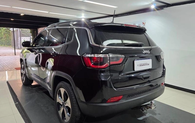imagem-https://www.socarrao.com.br/sc-vehicle-images-prod/2780405/1788634903772-8301573_7_B_e5b74cead1.jpeg