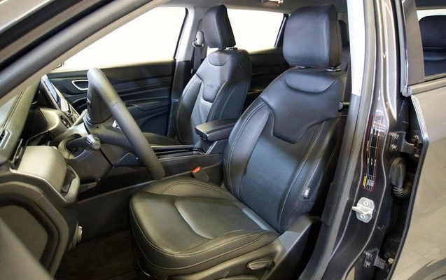 imagem-https://www.socarrao.com.br/sc-vehicle-images-prod/2780682/1788448128170-8301815_13_B_7e07347597.jpeg