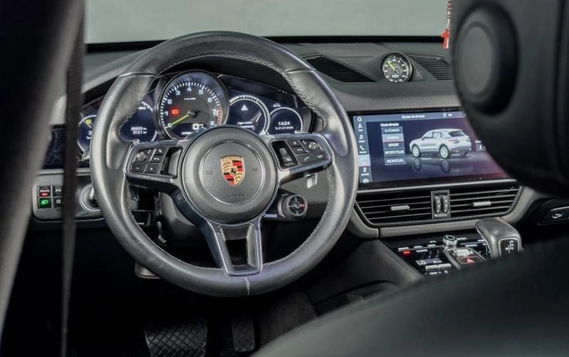 imagem-https://www.socarrao.com.br/sc-vehicle-images-prod/2780748/1786568483223-8298152_8_B_2a4d81017e.jpeg