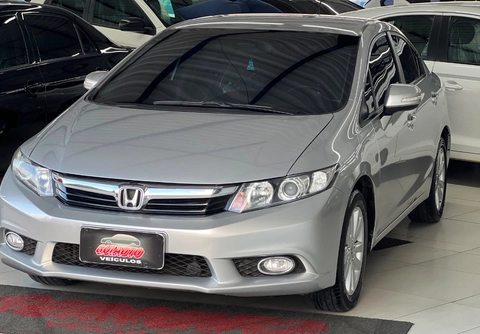 Honda Civic 2014 Prata — foto 1 de 3