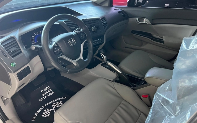 imagem-https://www.socarrao.com.br/sc-vehicle-images-prod/2780815/1784664584239-YjA1YmZlOTctMjQ1YS00OGJiLThjMWYtNDFmZmRlMzlmYzBjLmpwZWc.jpeg