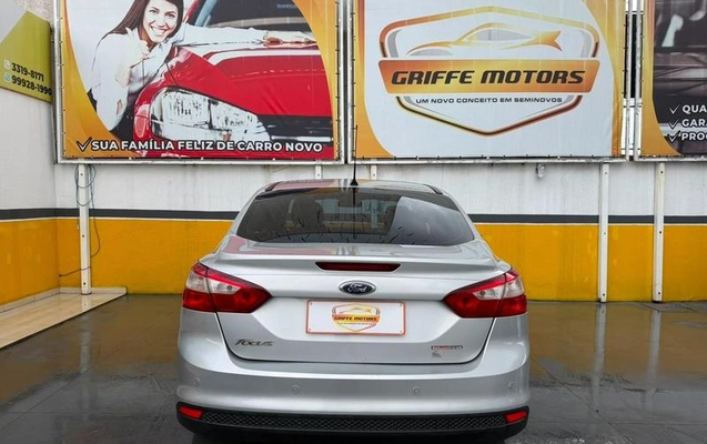 imagem-https://www.socarrao.com.br/sc-vehicle-images-prod/2780959/1787503421066-8301051_3_B_6e513bbd04.jpeg