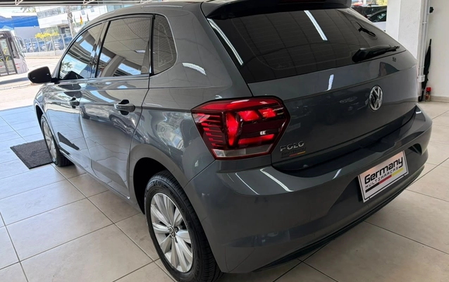 imagem-https://www.socarrao.com.br/sc-vehicle-images-prod/2780970/1789051572718-391290cc44a54407ab0681173c5b3383_1789050841682.jpg