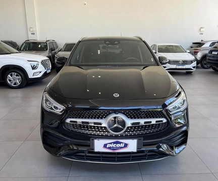 Mercedes-Benz GLA 200 2023 Preto — foto 1 de 3