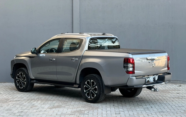 imagem-https://www.socarrao.com.br/sc-vehicle-images-prod/2781184/1784666364219-84e236fb-a16d-4f42-85a3-9837cae446c4.jpg