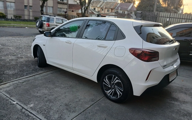 imagem-https://www.socarrao.com.br/sc-vehicle-images-prod/2781193/1784666451857-MTc4NDY2NTc3MzYwMTM2OTAzMDc1NDU2MTU3NzE4MjcuanBn.jpg
