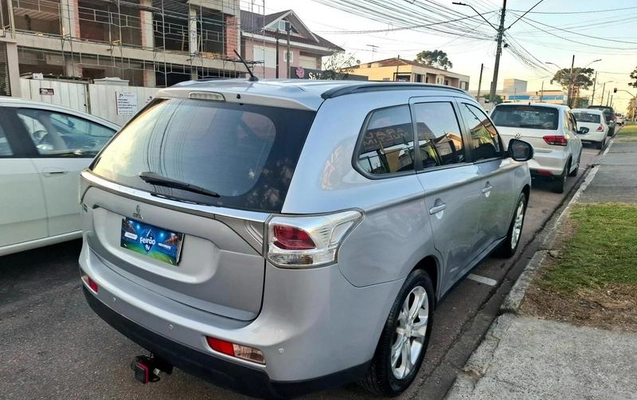 imagem-https://www.socarrao.com.br/sc-vehicle-images-prod/2781214/1784666763544-8302208_9_B_f042743df7.jpeg