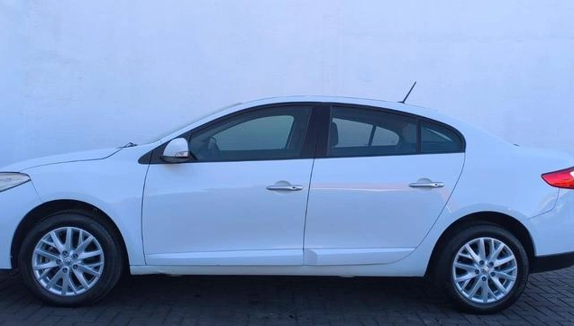 imagem-https://www.socarrao.com.br/sc-vehicle-images-prod/2781289/1787938814945-8221017_2_B_ff4f9cd4dc.jpeg