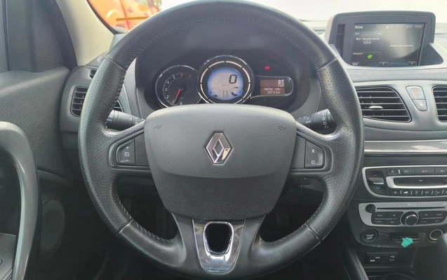 imagem-https://www.socarrao.com.br/sc-vehicle-images-prod/2781289/1787938814948-8221017_25_B_6e7ad3ee23.jpeg