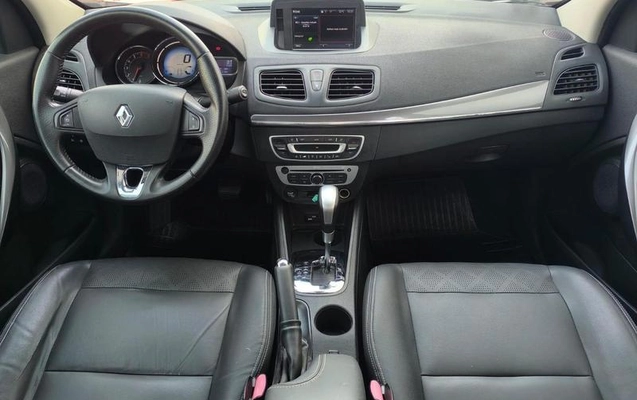 imagem-https://www.socarrao.com.br/sc-vehicle-images-prod/2781289/1787938814950-8221017_19_B_fb823ce45a.jpeg