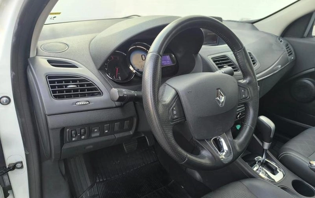 imagem-https://www.socarrao.com.br/sc-vehicle-images-prod/2781289/1787938814970-8221017_16_B_9fdb44d306.jpeg