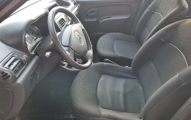 imagem-https://www.socarrao.com.br/sc-vehicle-images-prod/2781409/1784667363533-8251800_10_B_57454cab5e.jpeg