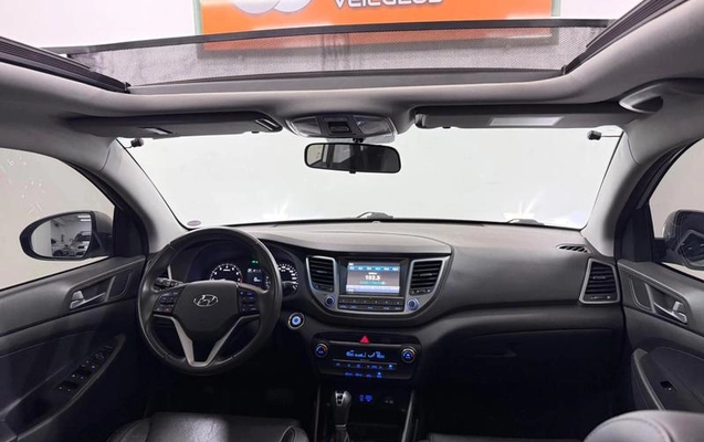 imagem-https://www.socarrao.com.br/sc-vehicle-images-prod/2781566/1787577360790-8302224_6_B_5659289f11.jpeg