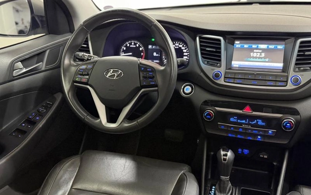 imagem-https://www.socarrao.com.br/sc-vehicle-images-prod/2781566/1787577360792-8302224_8_B_36e5e0c88e.jpeg