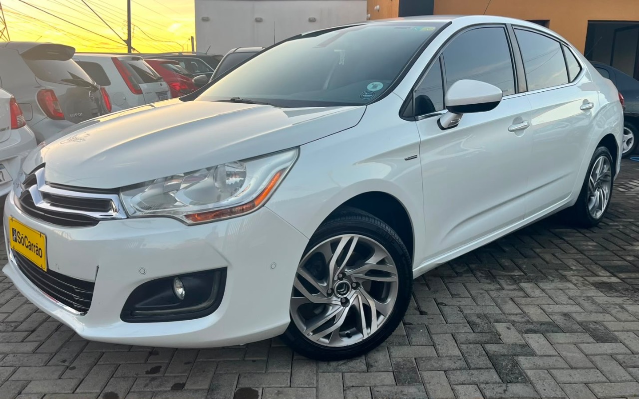 Citroën C4 Lounge 2014 Branco — foto 1 de 3